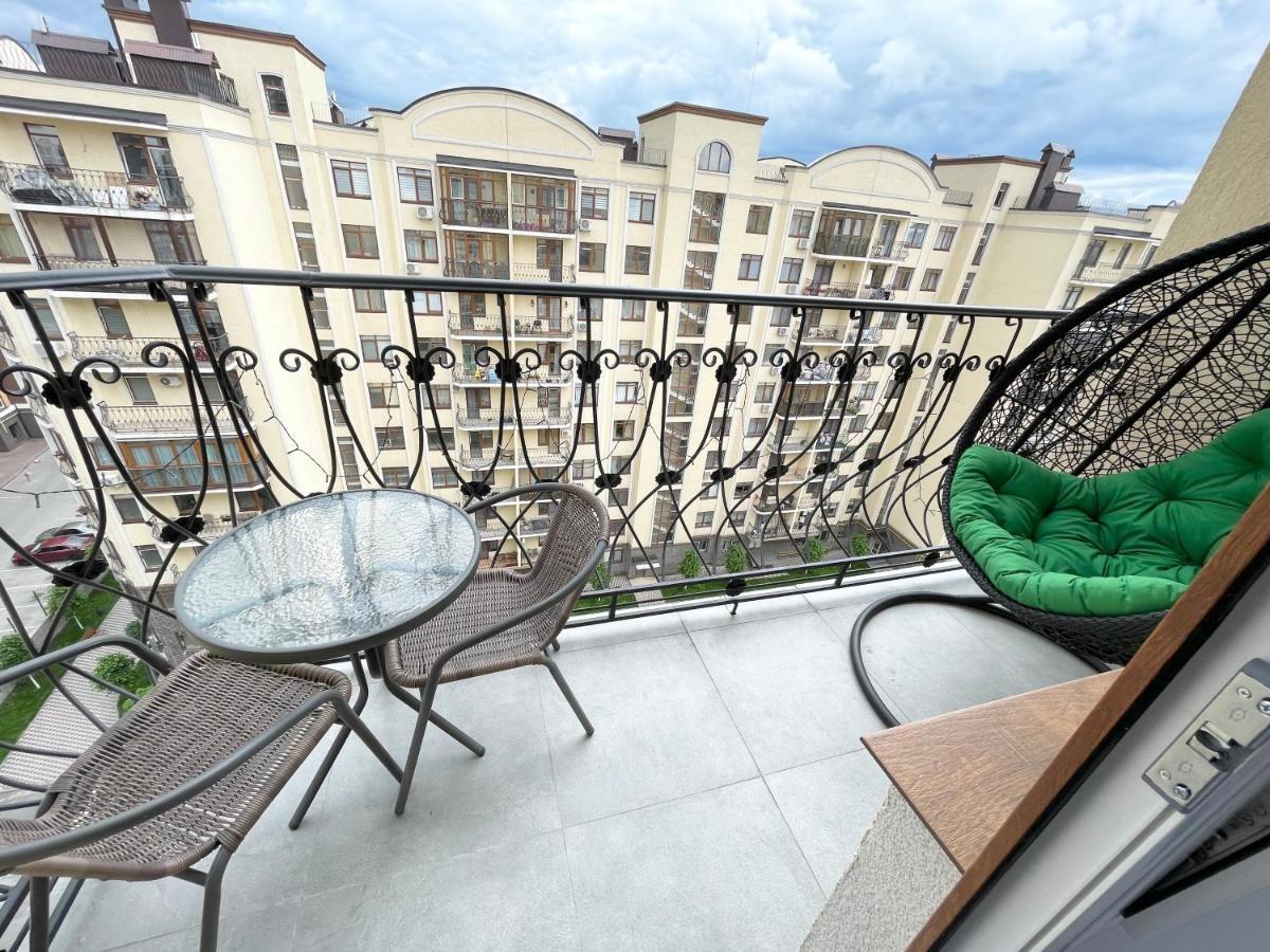 Luxury Emerald Apartments Ирпин Екстериор снимка