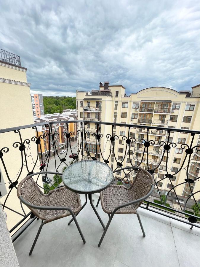 Luxury Emerald Apartments Ирпин Екстериор снимка